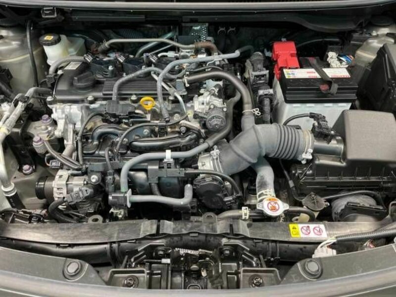 YARIS CROSS-18
