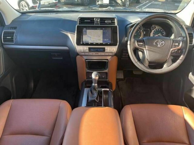 LAND CRUISER PRADO-1