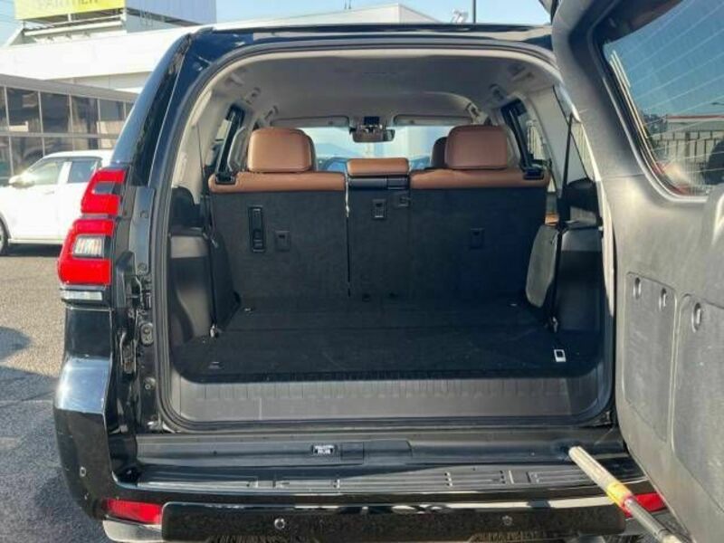 LAND CRUISER PRADO-11