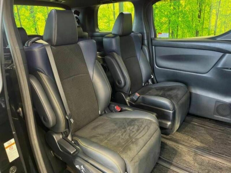 VELLFIRE-9