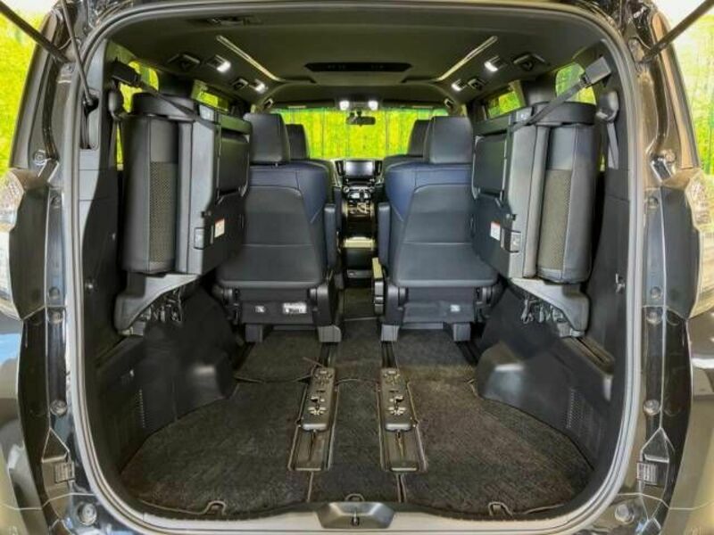 VELLFIRE-11