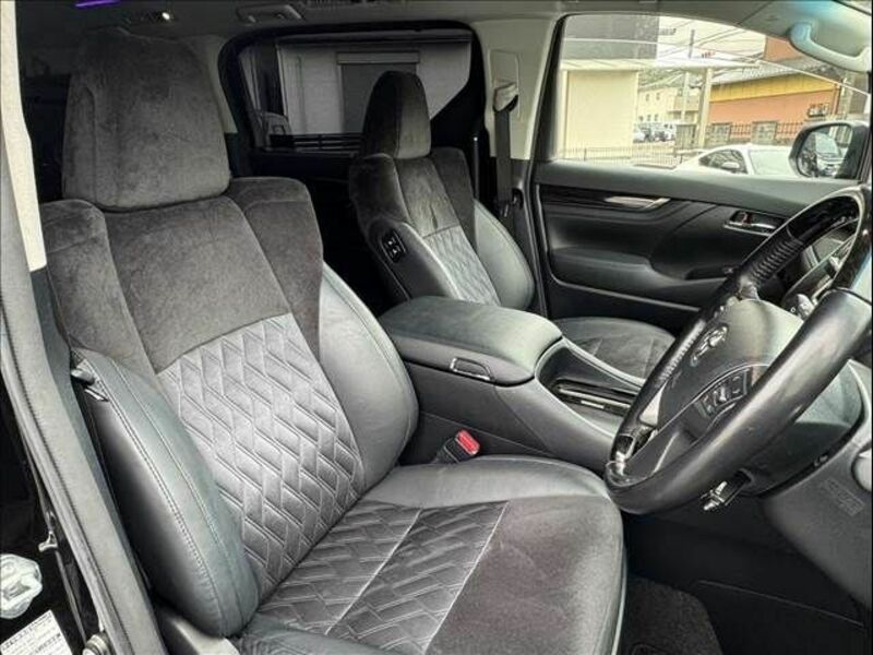 VELLFIRE-8