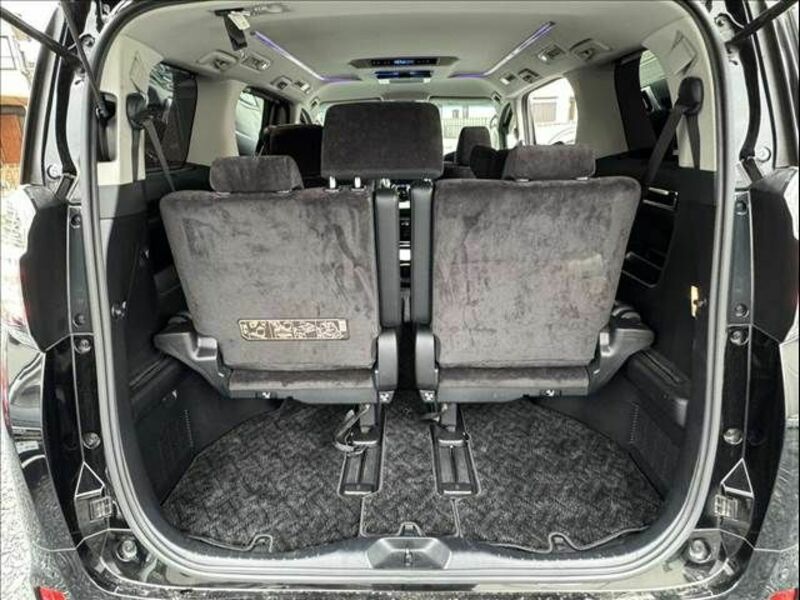 VELLFIRE-11
