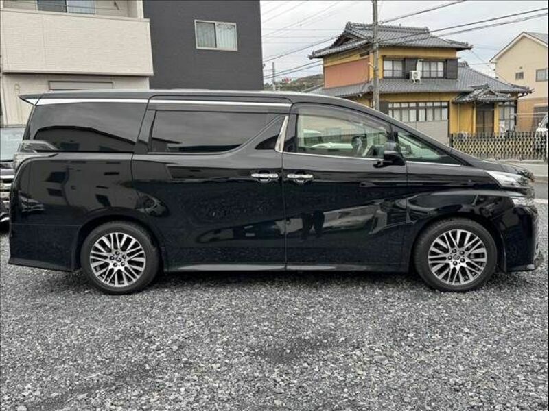 VELLFIRE-17