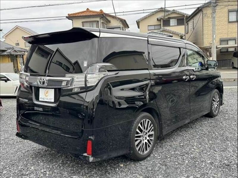 VELLFIRE-18