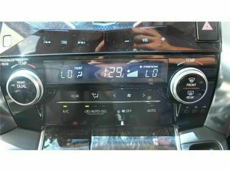 VELLFIRE-17