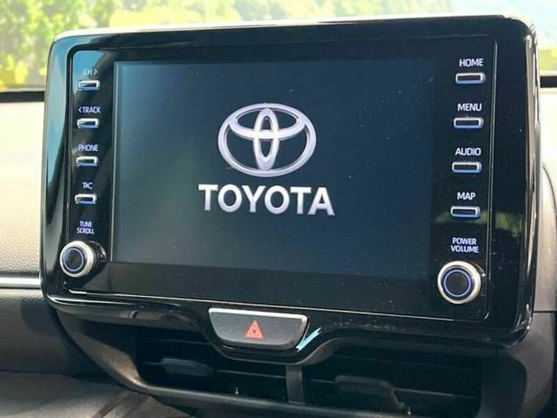 YARIS CROSS-2