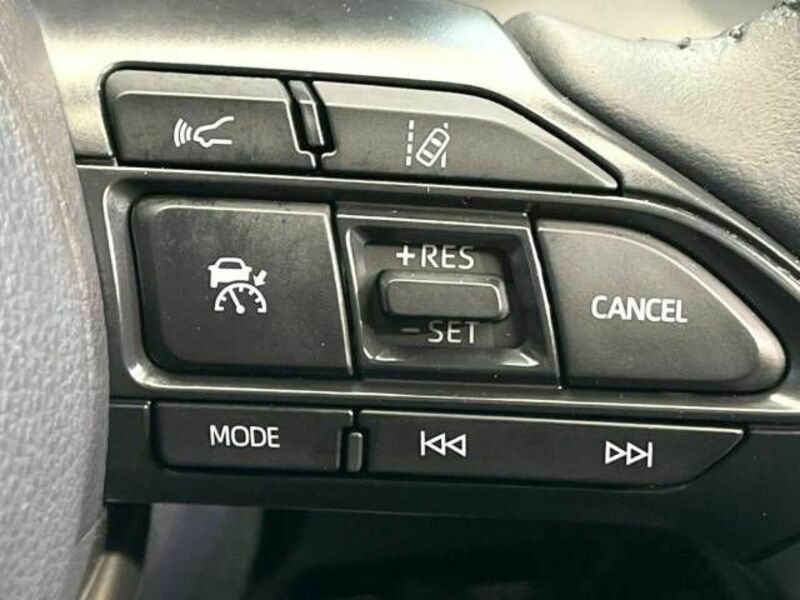 YARIS CROSS-5