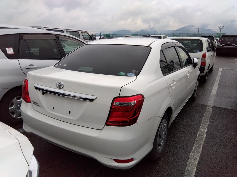 COROLLA AXIO