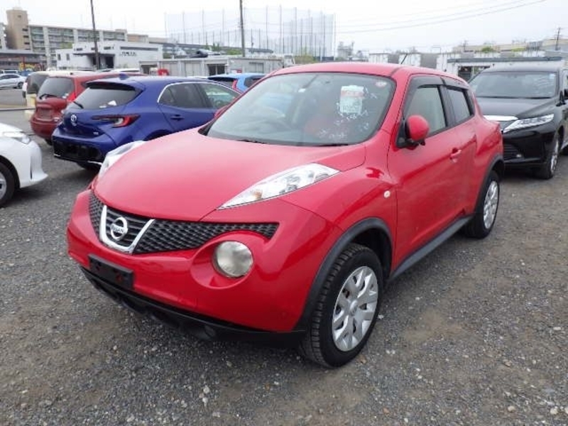 NISSAN　JUKE