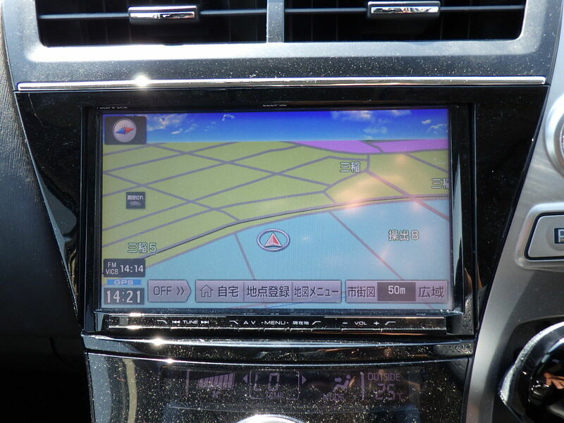 PRIUS ALPHA