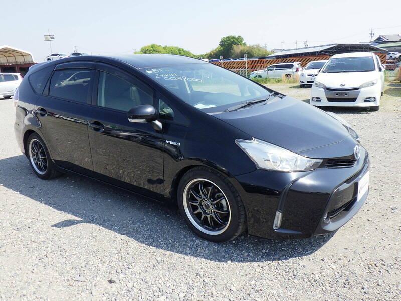 PRIUS ALPHA