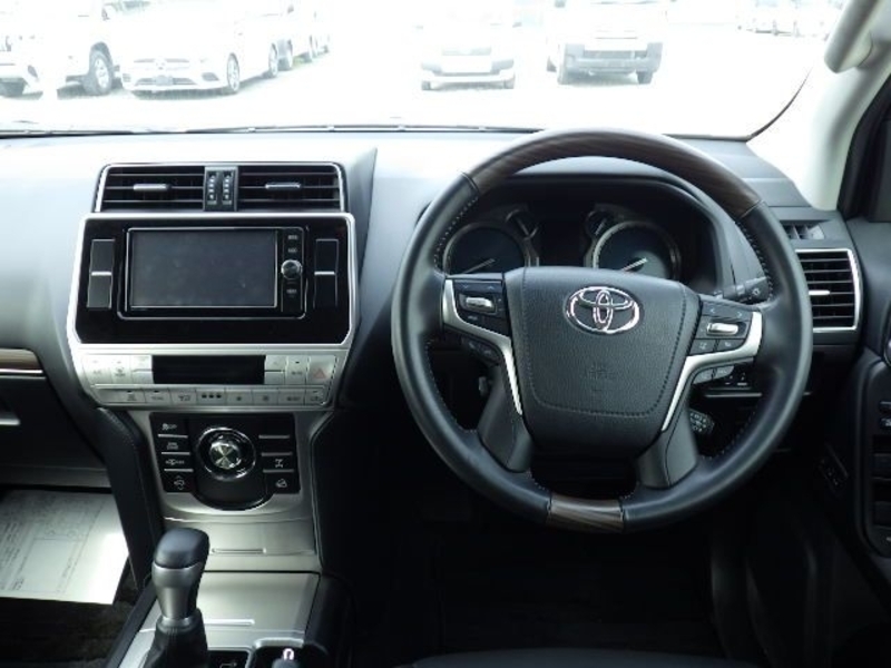 LAND CRUISER PRADO-4