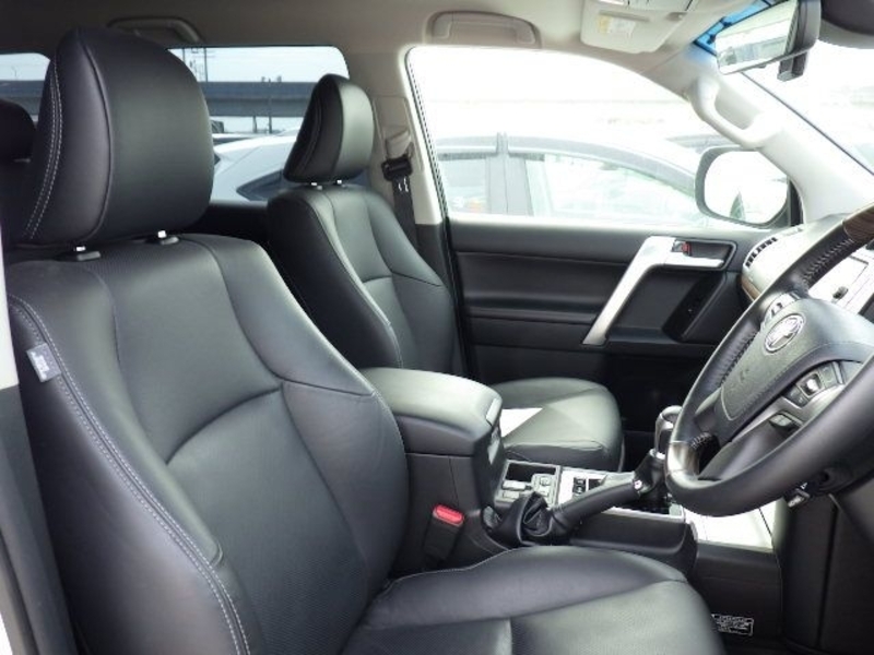 LAND CRUISER PRADO-5