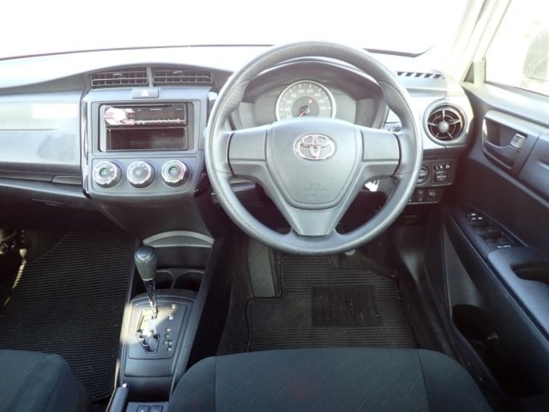 COROLLA AXIO
