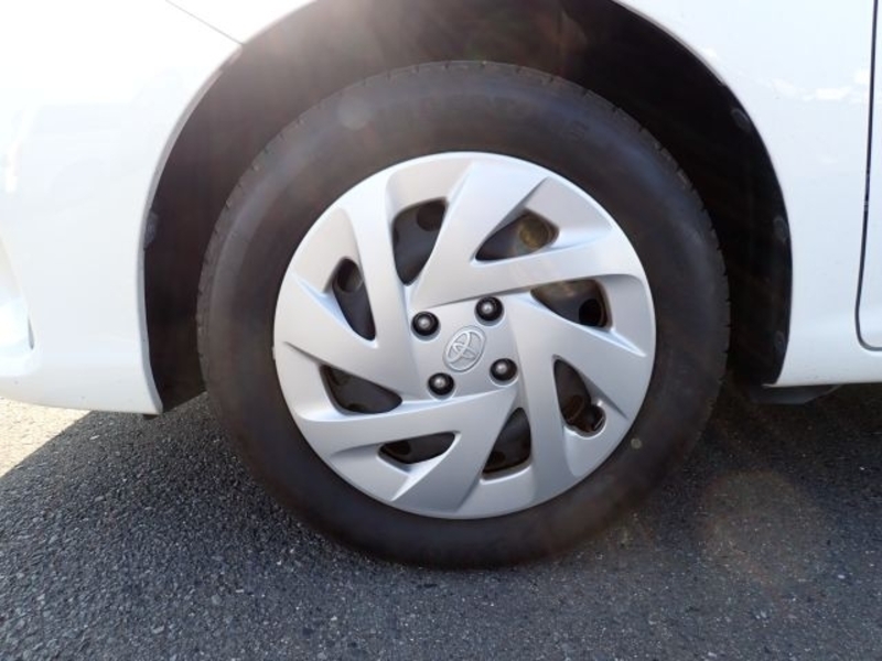COROLLA AXIO