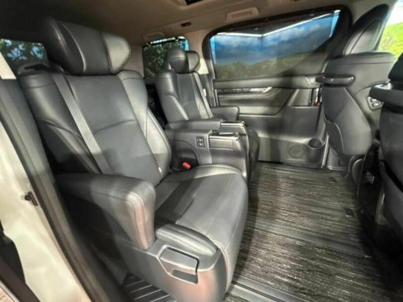 VELLFIRE-8