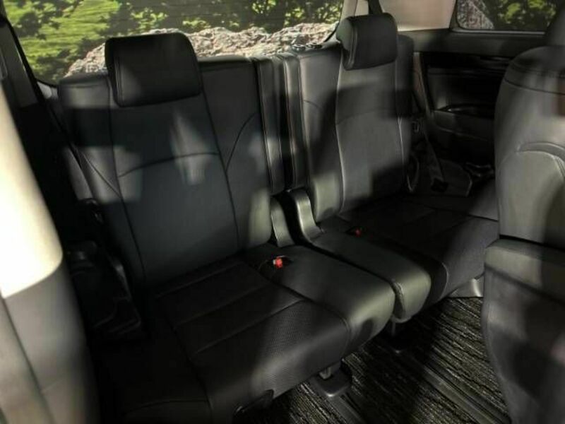 VELLFIRE-9