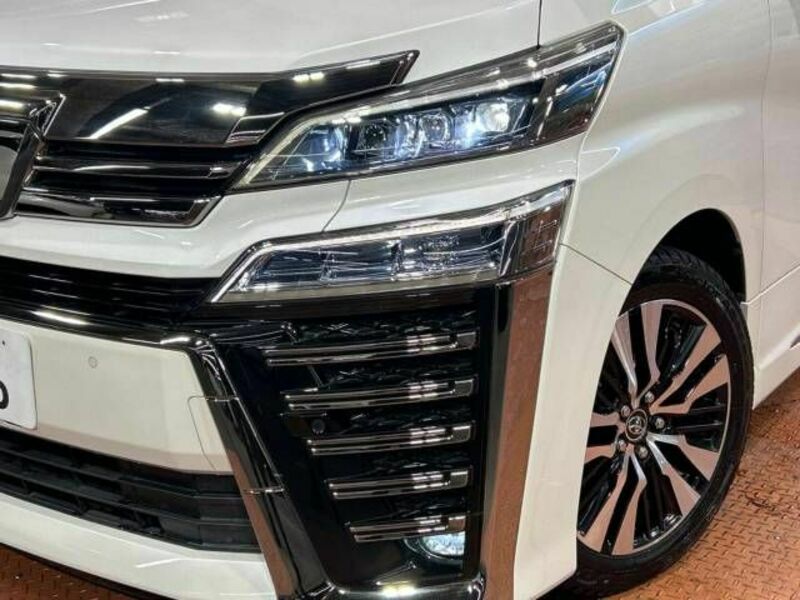 VELLFIRE-12