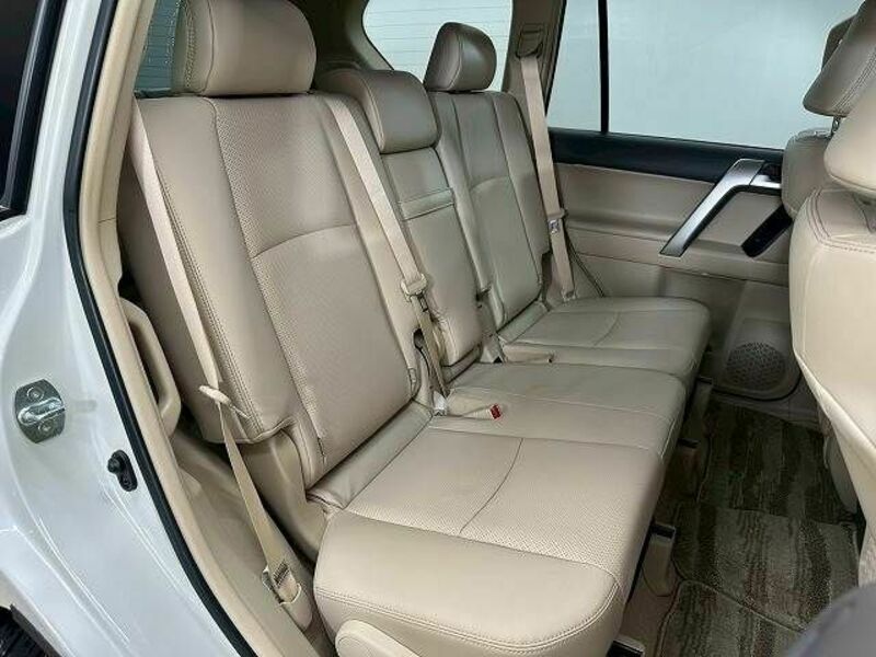 LAND CRUISER PRADO-5