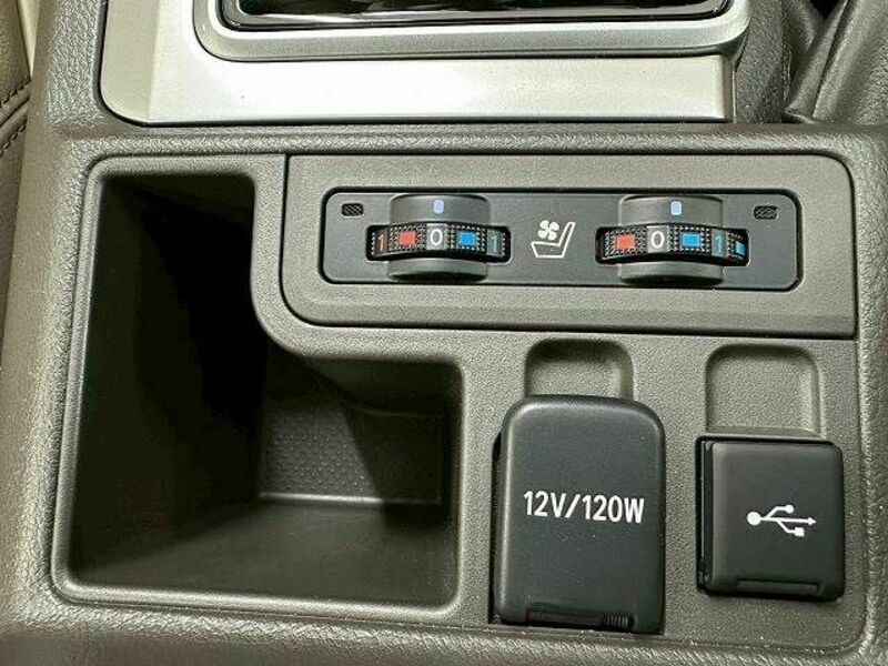 LAND CRUISER PRADO-9