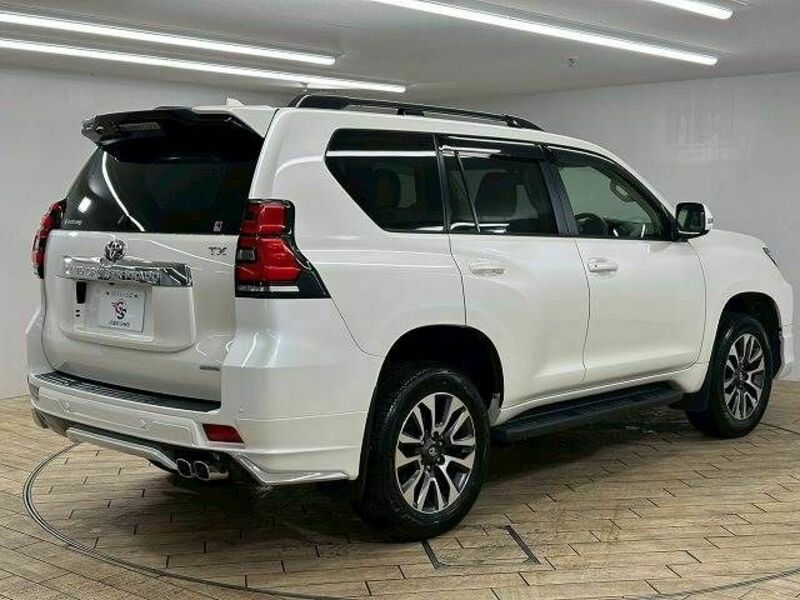 LAND CRUISER PRADO-16