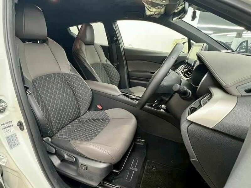C-HR-4