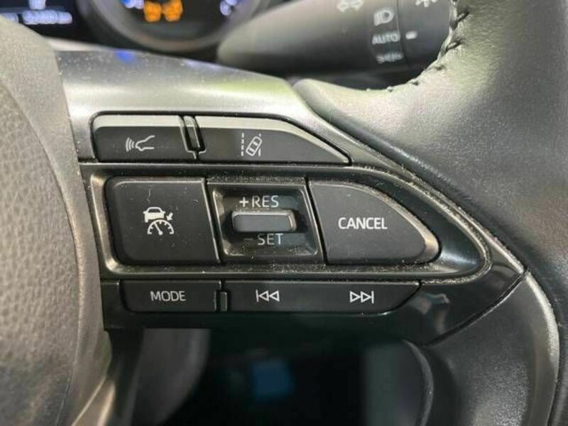YARIS CROSS-5