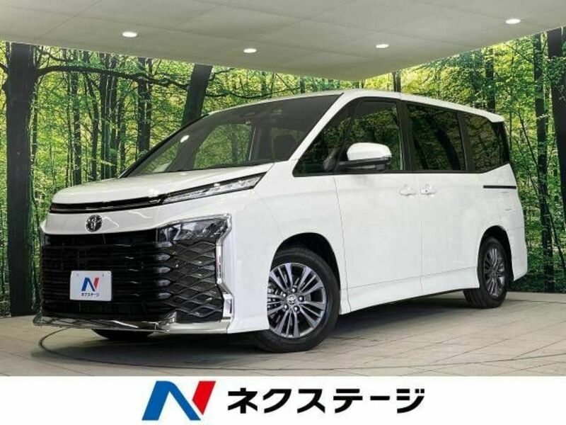 TOYOTA　VOXY