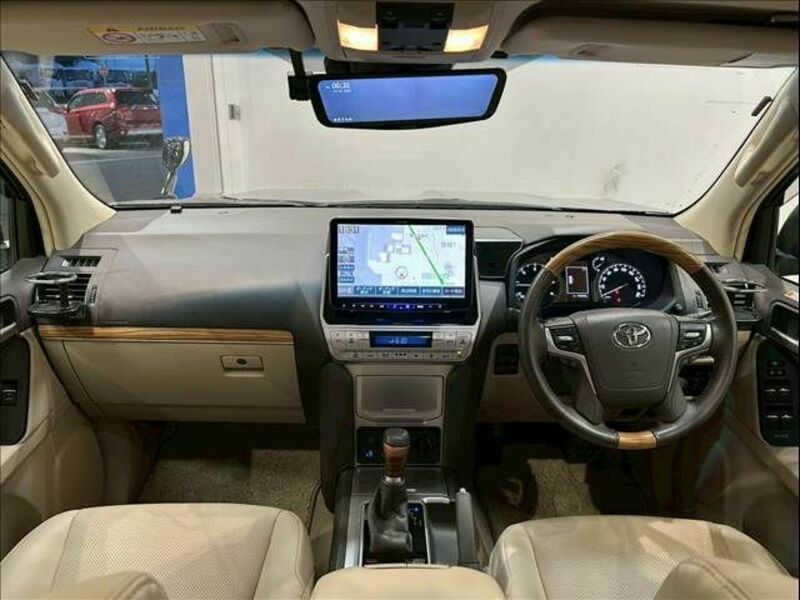 LAND CRUISER PRADO-1