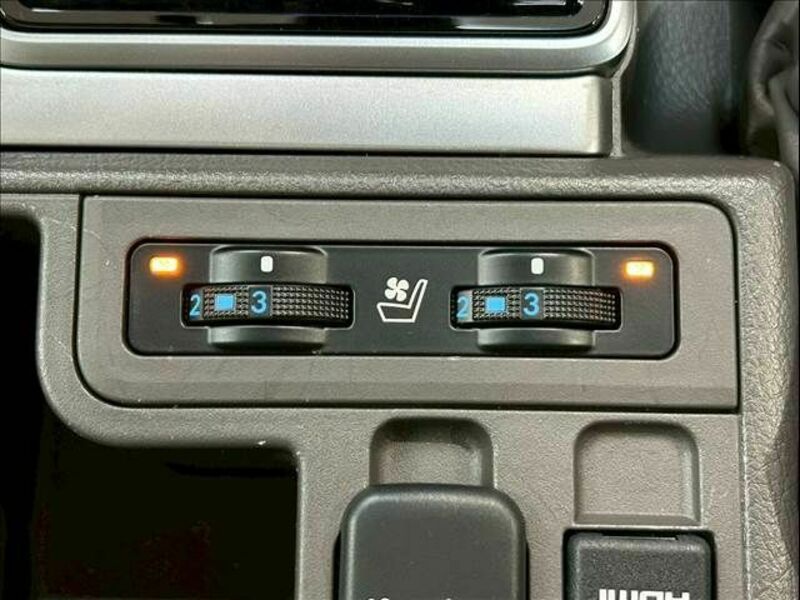 LAND CRUISER PRADO-7