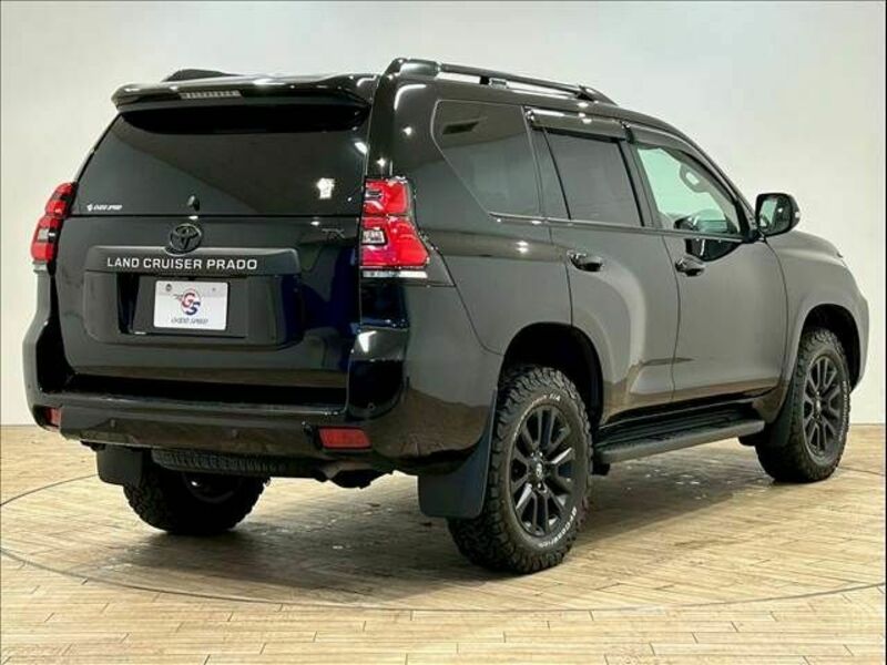 LAND CRUISER PRADO-15