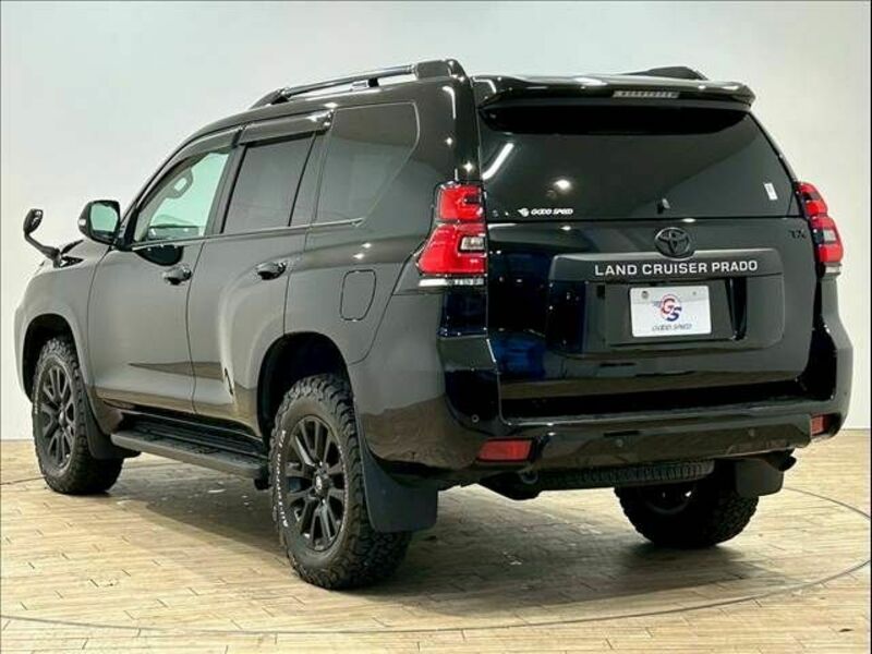 LAND CRUISER PRADO-16