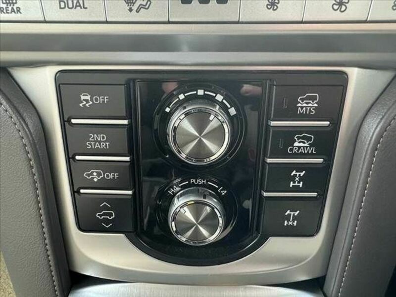 LAND CRUISER PRADO-20