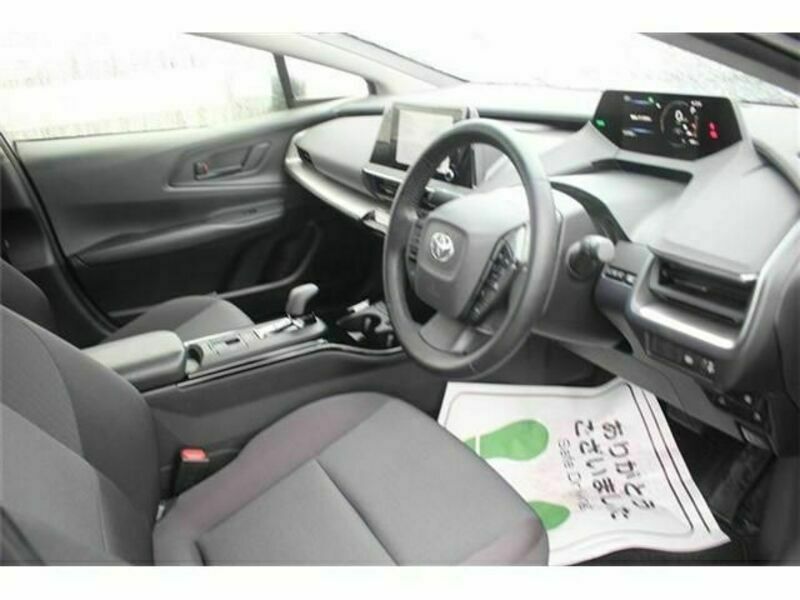 PRIUS-8