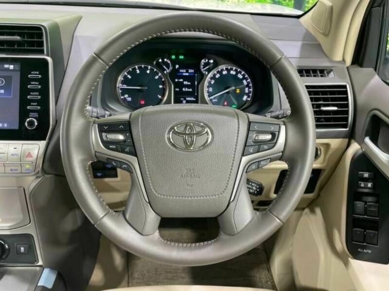 LAND CRUISER PRADO-11