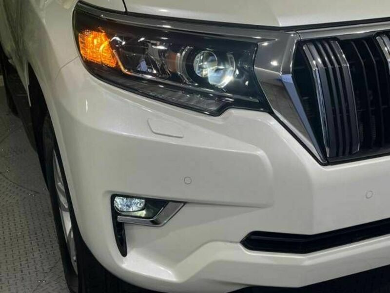 LAND CRUISER PRADO-11
