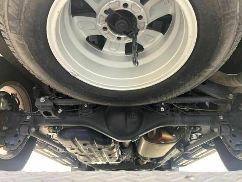 LAND CRUISER PRADO-19