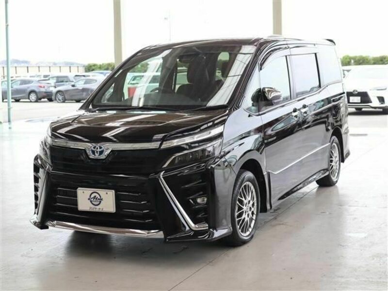 TOYOTA　VOXY