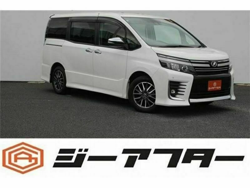 TOYOTA　VOXY