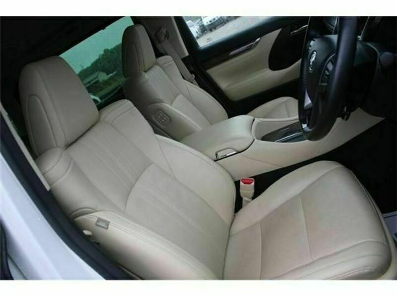 VELLFIRE-14