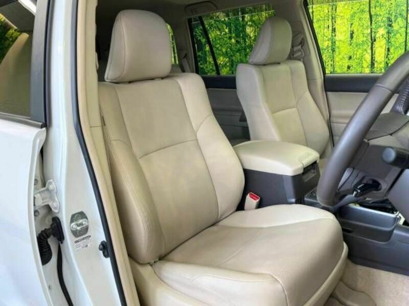 LAND CRUISER PRADO-7