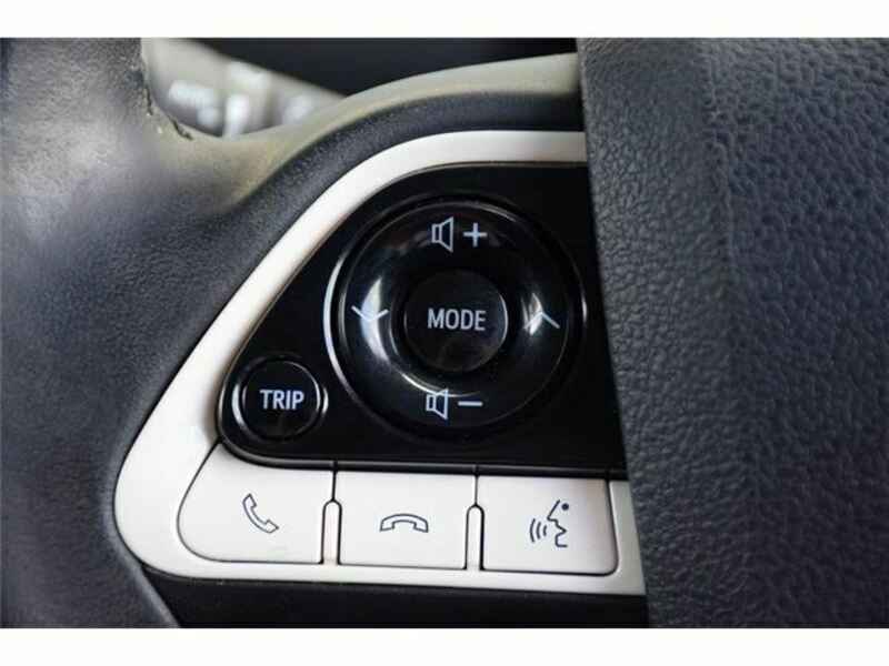 PRIUS PHV-12