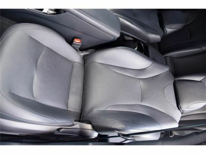 PRIUS PHV-22