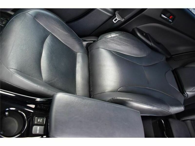 PRIUS PHV-23