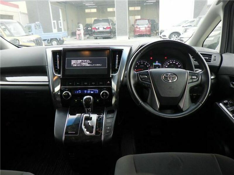 VELLFIRE-6