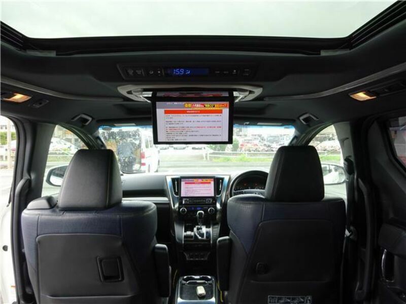 VELLFIRE-1