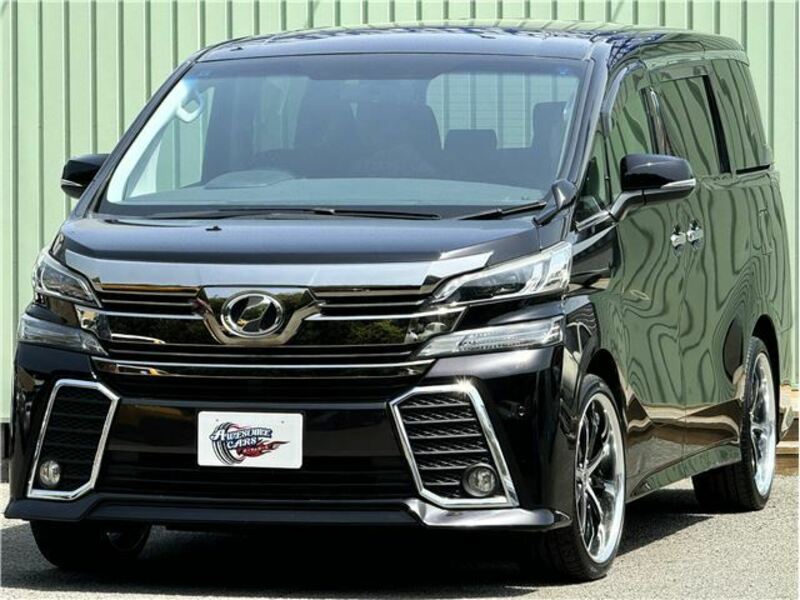 TOYOTA　VELLFIRE