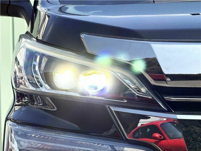 VELLFIRE-15