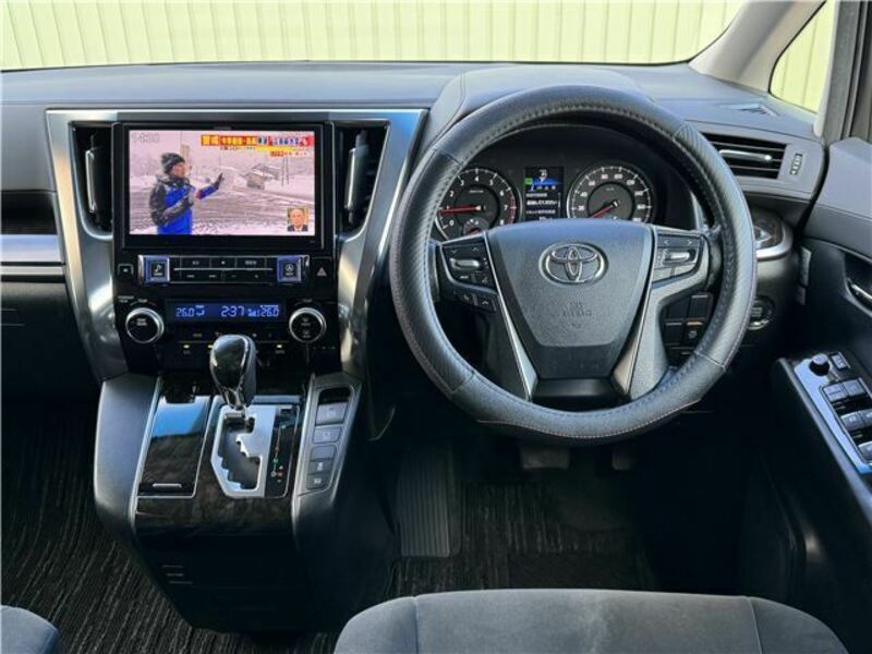 VELLFIRE-38